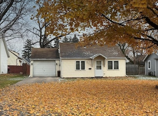 175 Plummer Ave, Neenah, WI 54956