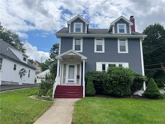 56 Ballantyne Brae, Utica, NY 13501