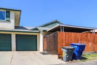 4853 N Winery Cir Unit 117, Fresno, CA 93726