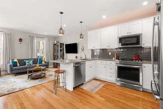 178 Thornton St Unit 1, Boston, MA 02119