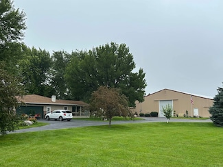 5531 E Saddlehorse Dr, Kearney, NE 68847