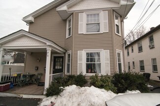 74 Crescent St, Franklin, MA 02038