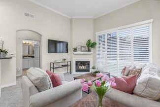 9253 Regents Rd, La Jolla, CA 92037
