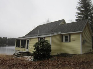 424 Pine River Pond Rd, Sanbornville, NH 03872