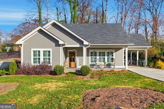 111 Smith Ct, Clarkesville, GA 30523