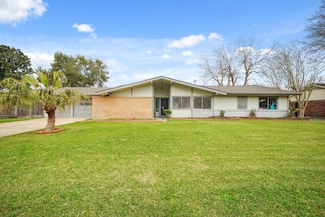 4510 Silverwood Dr, Houston, TX 77035