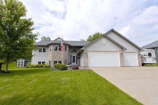 2540 Sunny Meadow Ln, Red Wing, MN 55066