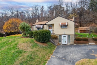 334 Division Ln, Beaver, PA 15009