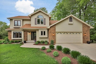 2132 Hunters Ridge Ct, Manitowoc, WI 54220