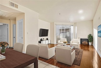 19350 Sherman Way Unit 223, Reseda, CA 91335