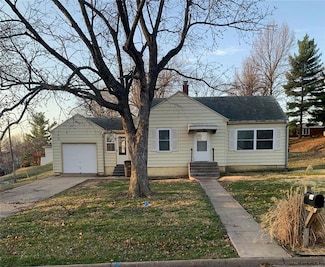 1204 Kearney St, Atchison, KS 66002