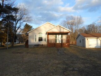 7073 Main St, Cherry Tree, PA 15724