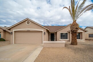 10826 W Vista Ave, Glendale, AZ 85307