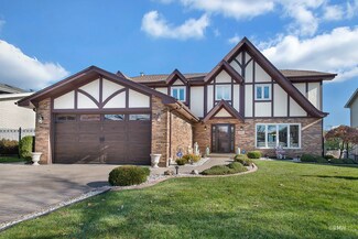 1355 N Rosebud Ln, Addison, IL 60101
