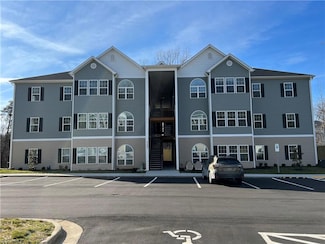 2607 Pennoak Way Unit H, Greensboro, NC 27407