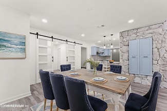 5389 Laurie Ln, Middleburg, FL 32068