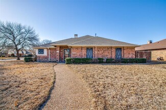 5530 Spring Creek Dr, Sachse, TX 75048