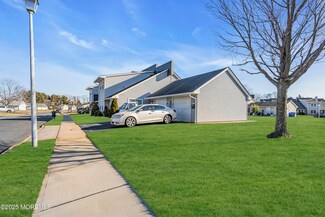 39 Sutton Dr Unit 4303, Brick, NJ 08724