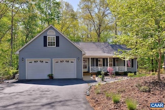 13 Rockwood Ln, Palmyra, VA 22963