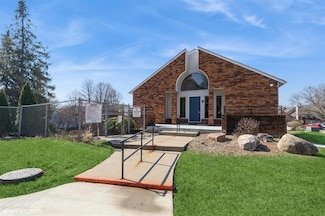 1100 50th St Unit 2002, West Des Moines, IA 50266
