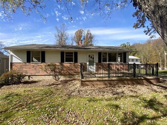 2029 Ridge Rd, Jeannette, PA 15644