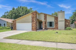 1902 N Aster Place, Broken Arrow, OK 74012