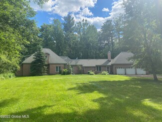 5 Sam Brook Edge, Rexford, NY 12148