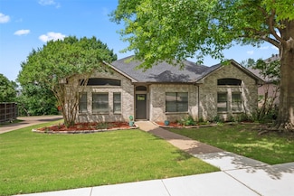 2001 Diamond Ridge Dr, Carrollton, TX 75010
