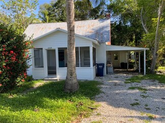 12119 45th Ave W, Cortez, FL 34215