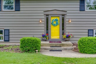 2745 College Rd, Downers Grove, IL 60516