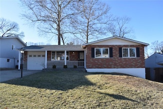 10925 Arctic Dr, Saint Louis, MO 63123