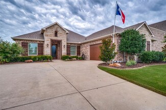 1909 Running Deer Ln, Gunter, TX 75058