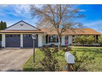 75 NW 22nd St, Gresham, OR 97030