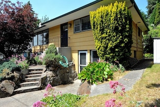 2116 N 86th St, Seattle, WA 98103