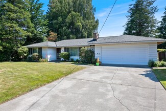 16630 3rd Ave S, Burien, WA 98148