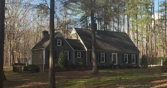 2201 Lakeland Dr, Sanford, NC 27330