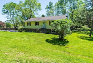 184 Cedar Valley Rd, Poughkeepsie, NY 12603