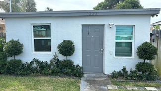 222 NE 13th Ave, Boynton Beach, FL 33435