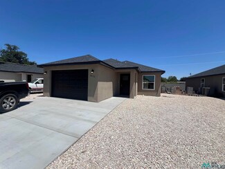 1612 Chuckwagon Dr, Hobbs, NM 88240
