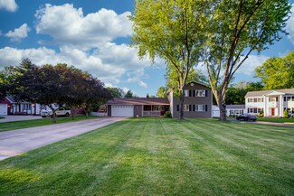 45 E Anchor Dr, Oswego, IL 60543