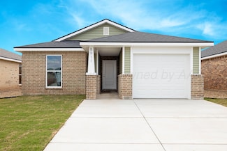 8911 Bandit Dr, Amarillo, TX 79124