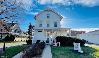 224 Lorraine Ave Unit 3, Montclair, NJ 07043