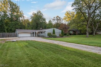2945 Dover Center Rd, Westlake, OH 44145