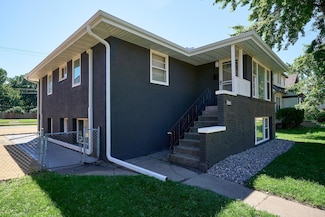 1284 Snelling Ave N, Saint Paul, MN 55108