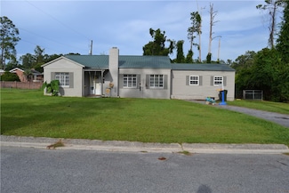 1308 Dean Dr, Waycross, GA 31501
