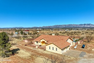 8037 S Coyote Song Ln, Hereford, AZ 85615