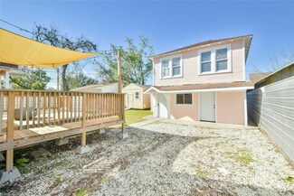 104 Bryan St Unit 2, Houston, TX 77011