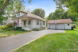 668 Graafschap Rd, Holland, MI 49423
