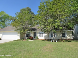 310 Celtic Ash St, Sneads Ferry, NC 28460