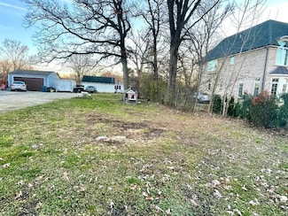 231 E Red Oak Ave, Bensenville, IL 60106